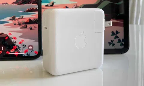 Dùng sạc MacBook cho iPhone có sao không?