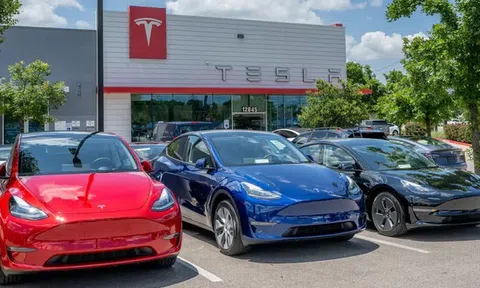 Lần đầu tiên trong lịch sử, Tesla ghi nhận doanh số sụt giảm 2 quý liên tiếp